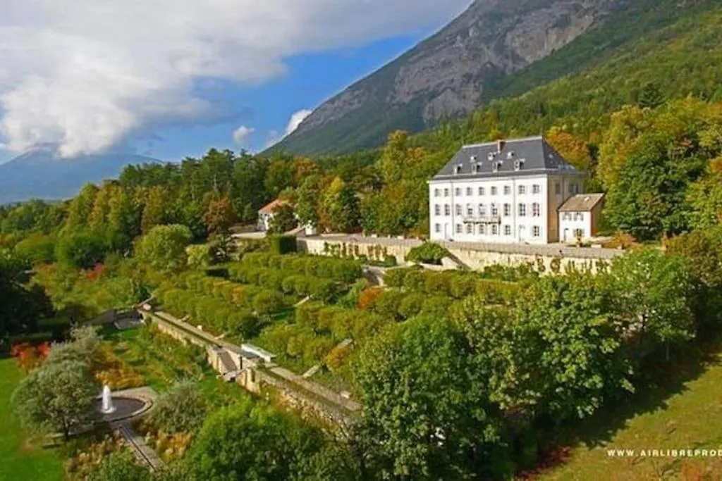 Bas De Villa, 2 Terrasses, Piscine, Spa, Sauna... Neffes 0*,
